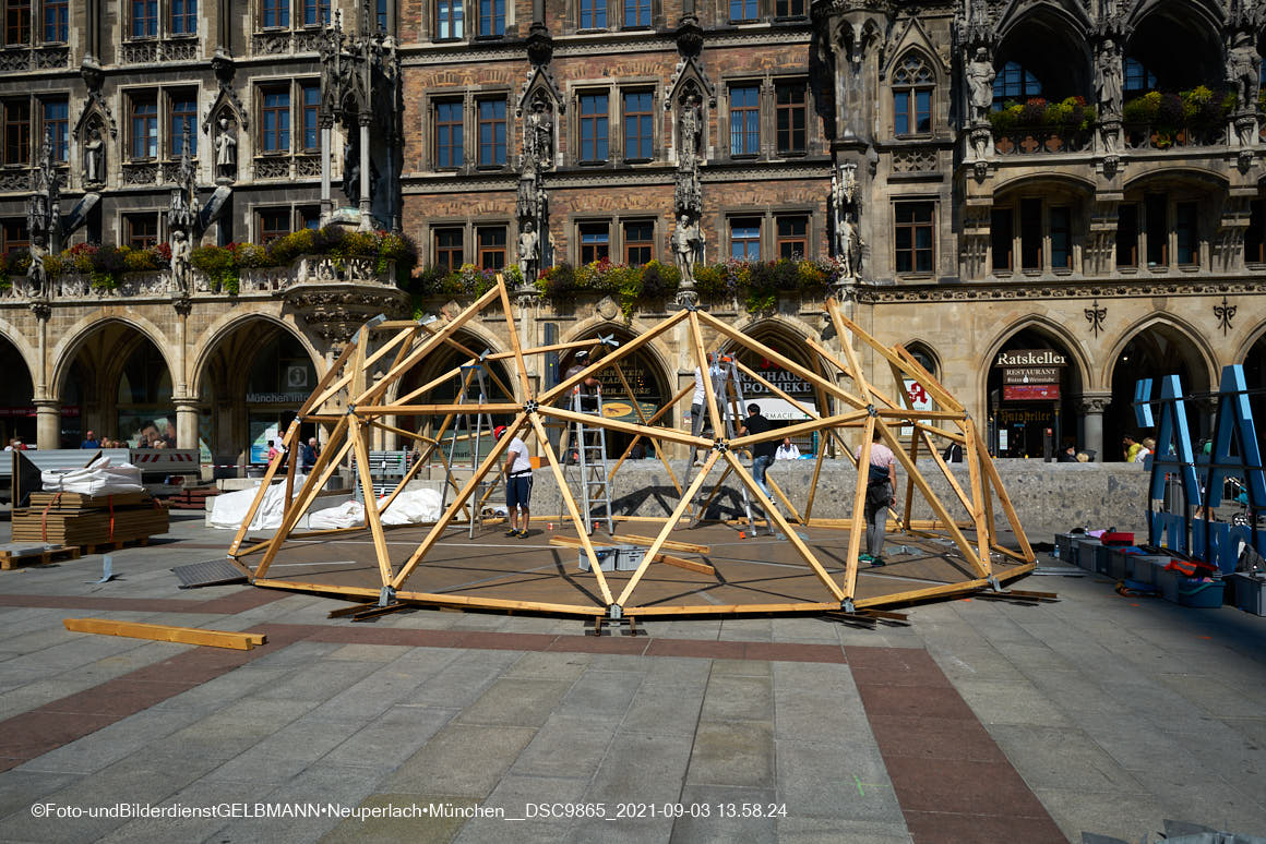 04.09.2021 -IAA - Automobilaustellung auf dem Marienplatz in München