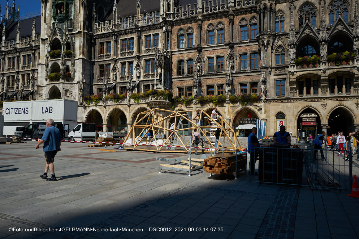 04.09.2021 -IAA - Automobilaustellung auf dem Marienplatz in München