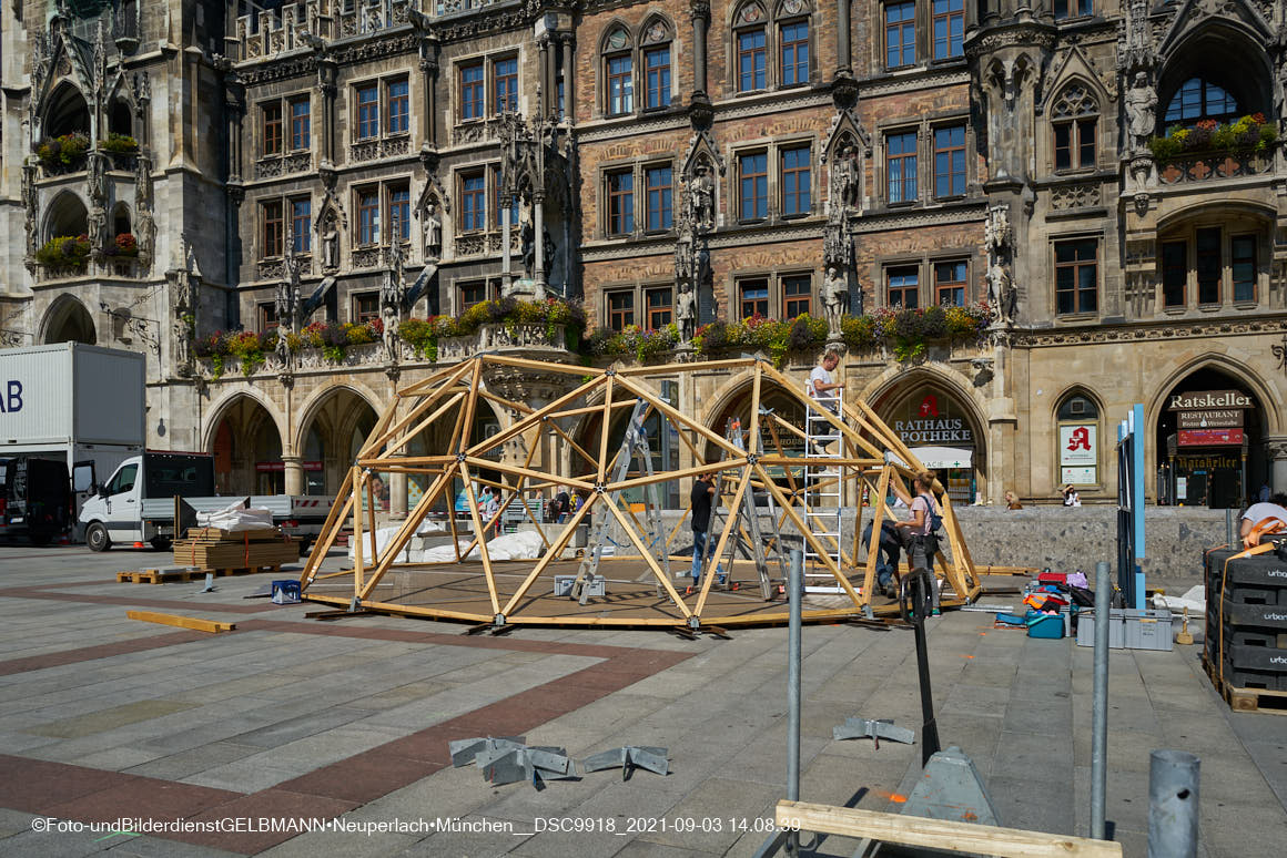04.09.2021 -IAA - Automobilaustellung auf dem Marienplatz in München