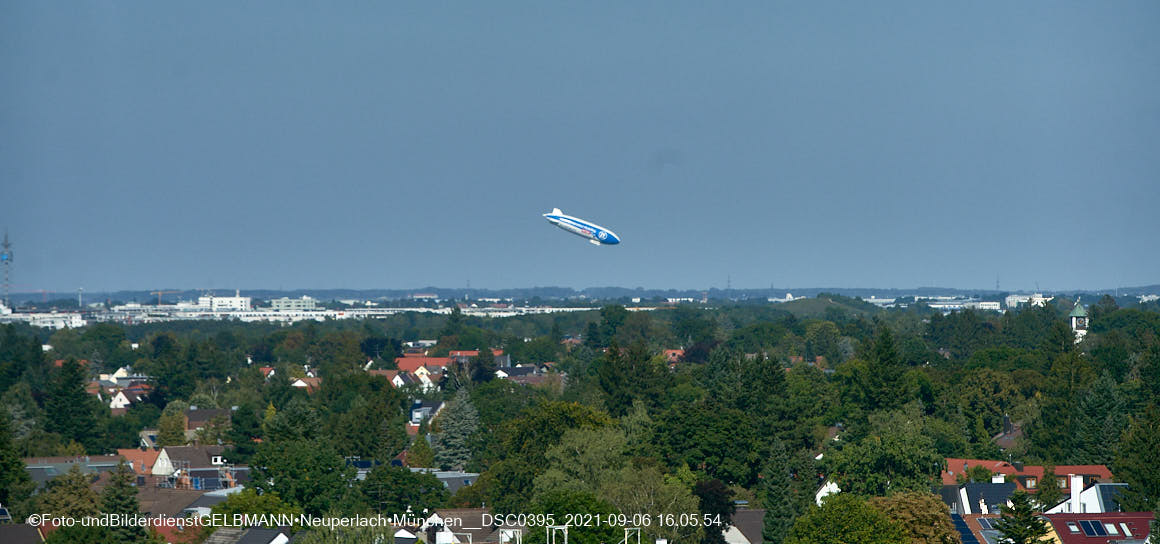 06.09.2021 - IAA-Zeppelin im Landeanflug in Riem