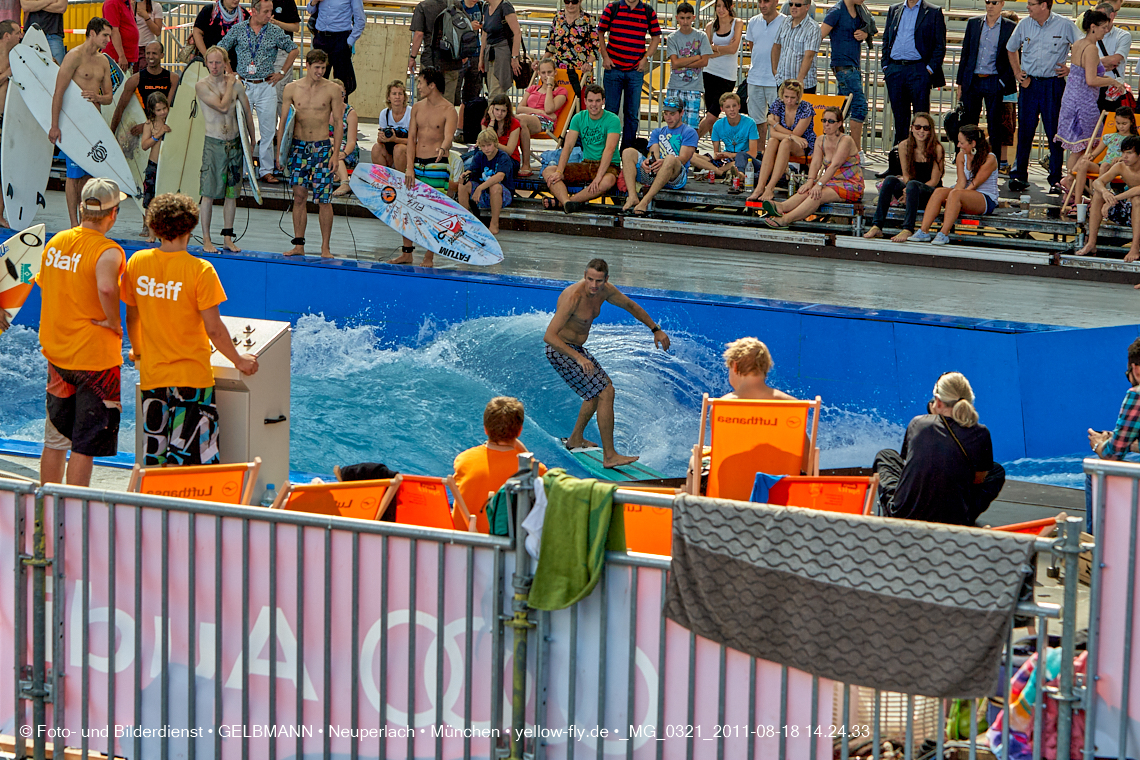 19.08.2011 - Surfer im Flughafen München