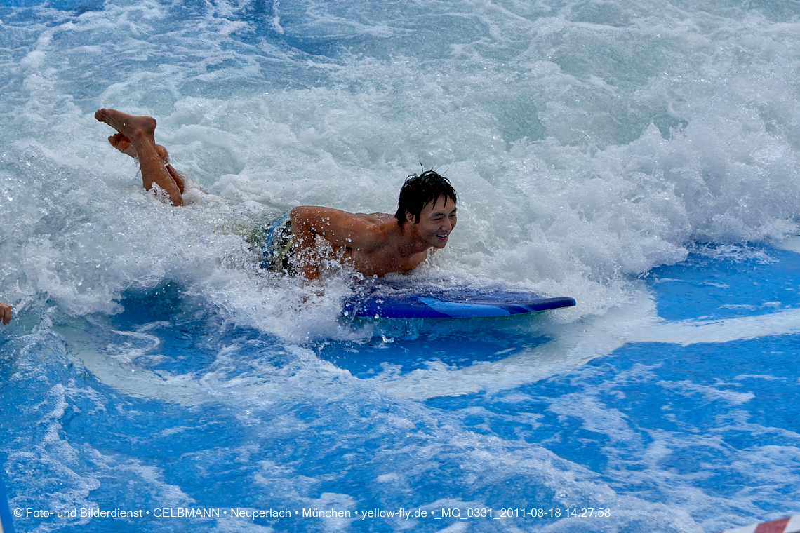 19.08.2011 - Surfer im Flughafen München