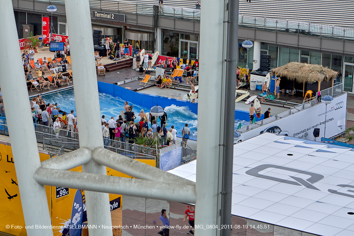 19.08.2011 - Surfer im Flughafen München