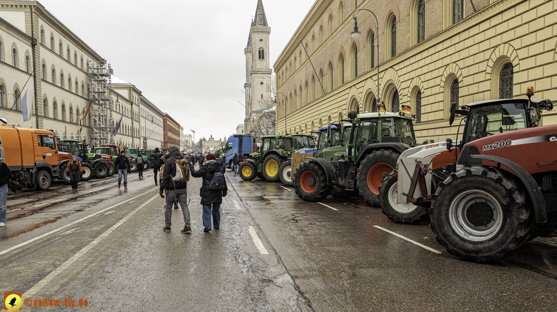 08.01.2024 - Bauerndemo am Odeonsplatz in München