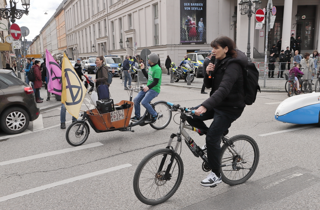 16.03.2024 - Demokratie braucht Ehrlichkeit - Demo am Gärtnerplatz