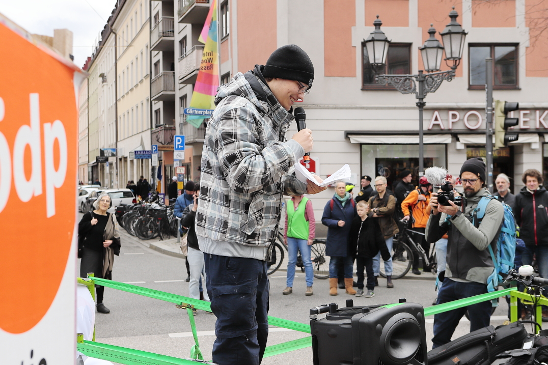 16.03.2024 - Demokratie braucht Ehrlichkeit - Demo am Gärtnerplatz