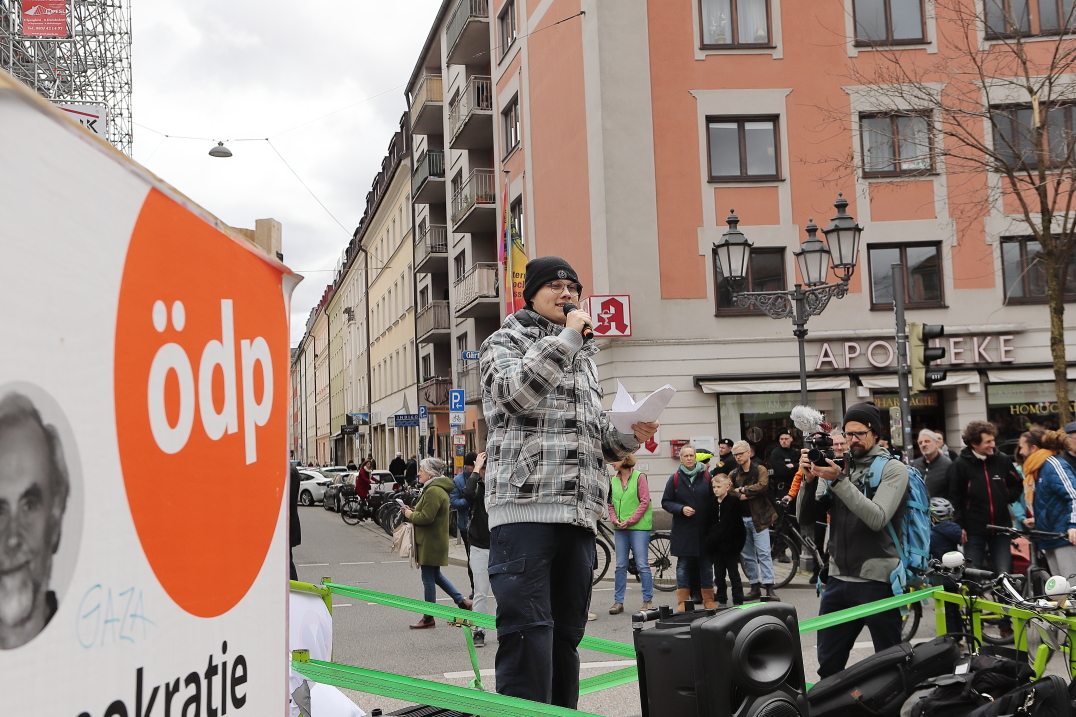 16.03.2024 - Demokratie braucht Ehrlichkeit - Demo am Gärtnerplatz