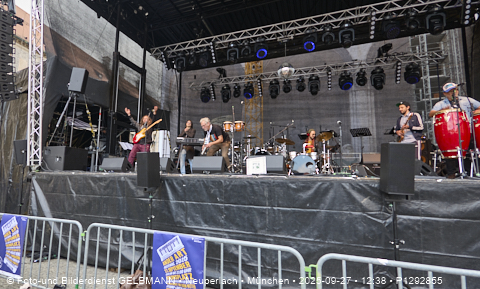 27.09.2025 - Ander Art Festival 2025 am Odeonsplatz