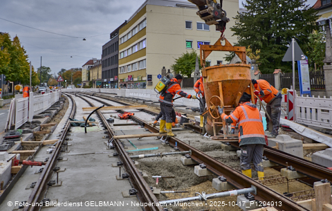 17.10.2025 - TRAM-Gleisbau in der Fürstenrieder Straße in Laim