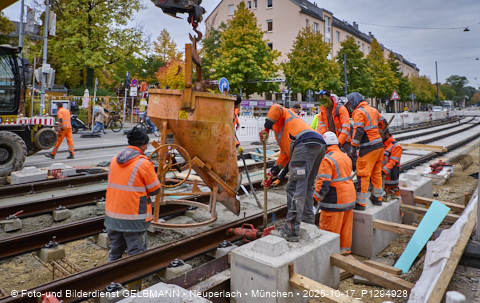 17.10.2025 - TRAM-Gleisbau in der Fürstenrieder Straße in Laim