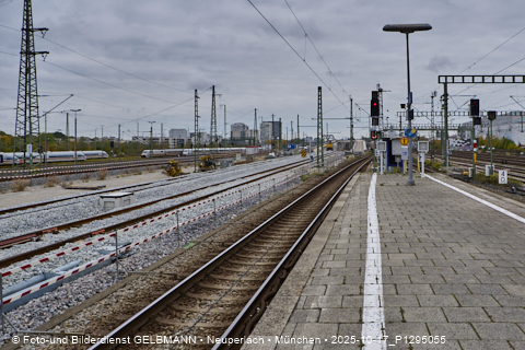 18.10.2025 - Stammstrecken-2 im S-Bahnhof Laim