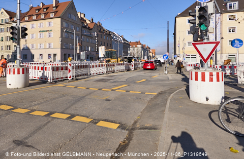 17.10.2025 - TRAM-Gleisbau in der Fürstenrieder Straße in Laim