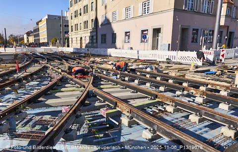 17.10.2025 - TRAM-Gleisbau in der Fürstenrieder Straße in Laim