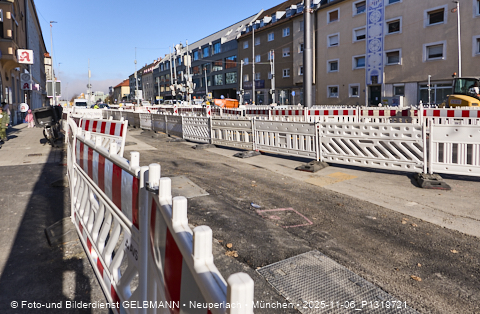 17.10.2025 - TRAM-Gleisbau in der Fürstenrieder Straße in Laim