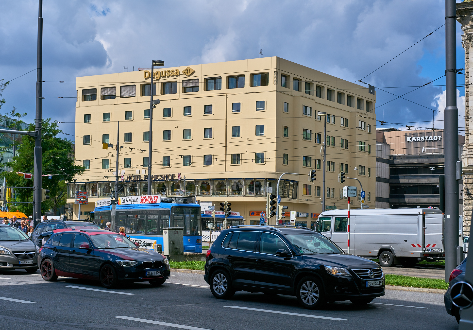05.09.2016 - Abriss Hotel Königshof Münchern