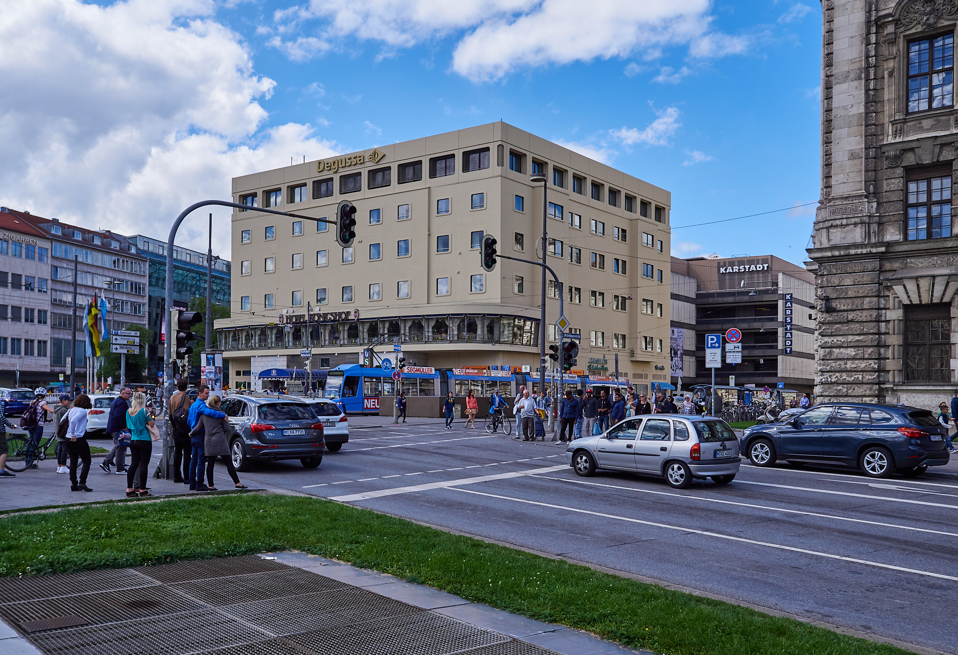 05.09.2016 - Abriss Hotel Königshof Münchern