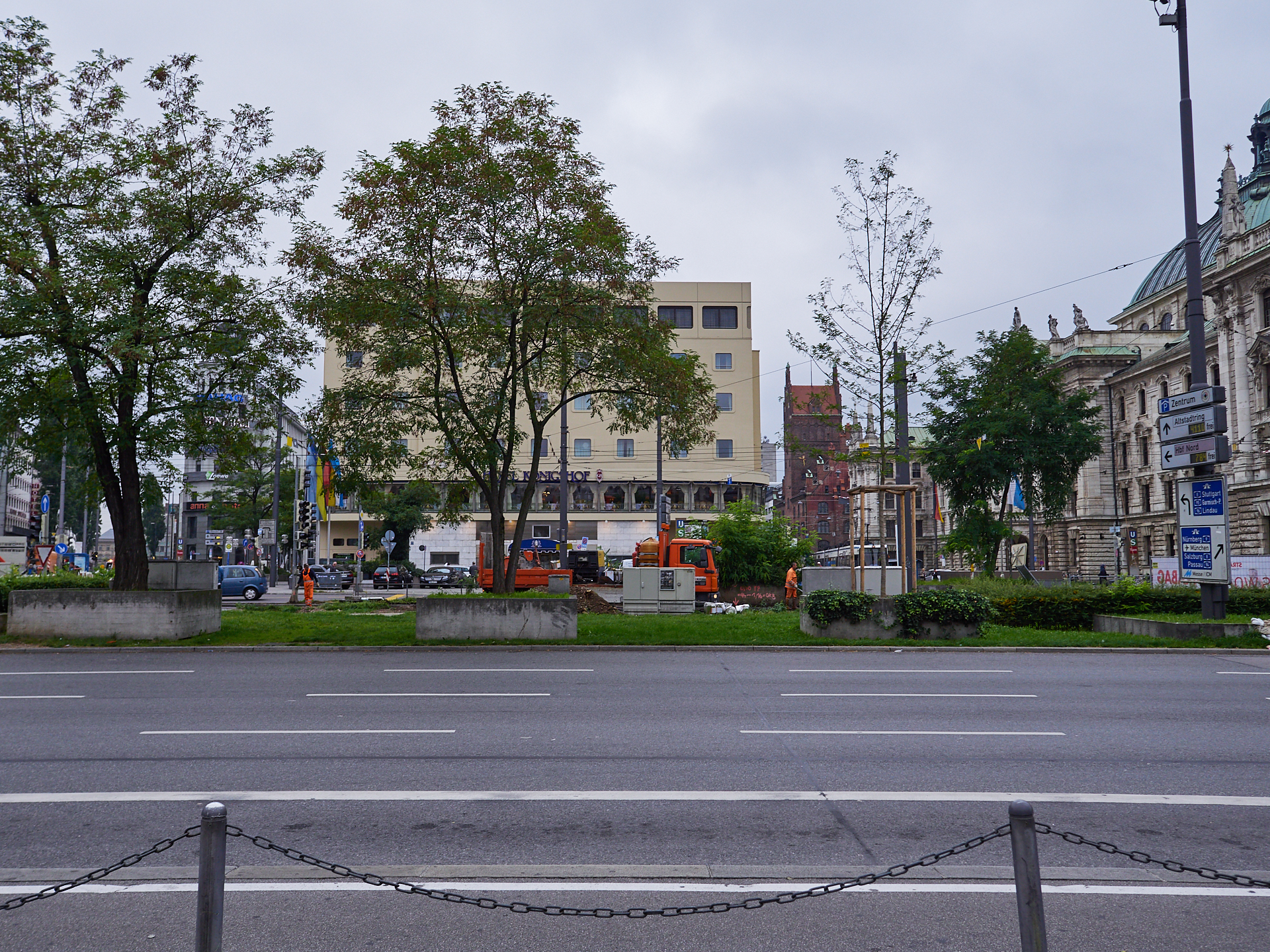 05.09.2016 - Abriss Hotel Königshof Münchern