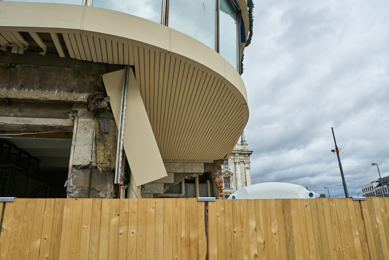 09.03.2019 - Die Entkernung des Hotel Königshaus München hat begonnen