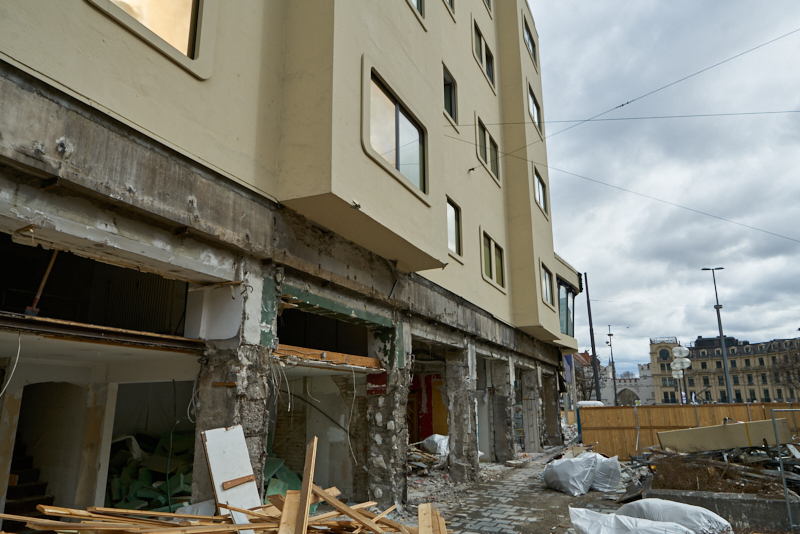 09.03.2019 - Die Entkernung des Hotel Königshaus München hat begonnen