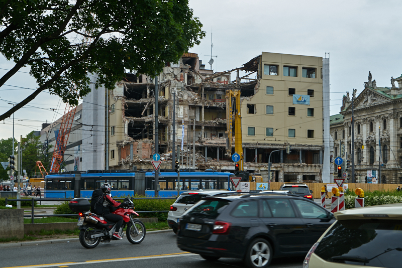 25.05.2019 - Abriss des Hotels Königshof München am Stachus