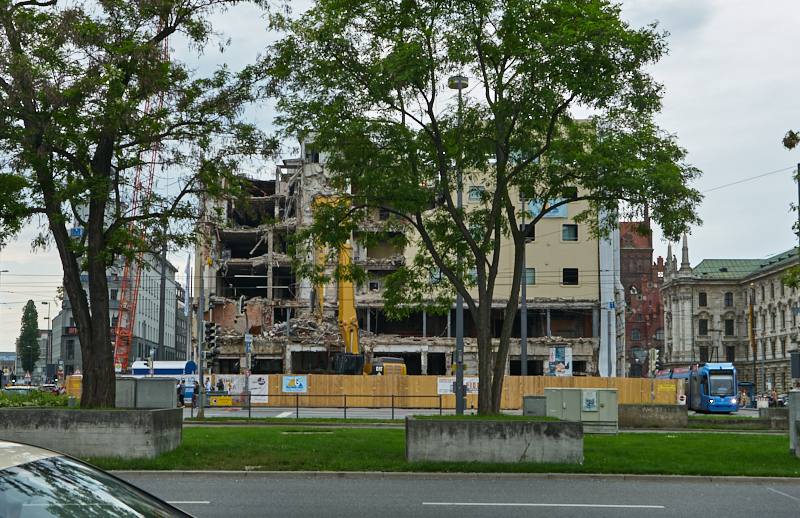 25.05.2019 - Abriss des Hotels Königshof München am Stachus