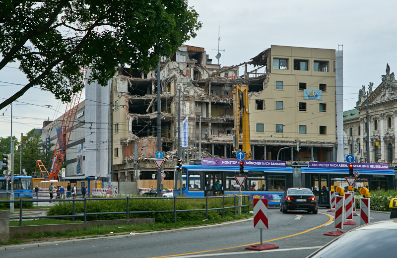 25.05.2019 - Abriss des Hotels Königshof München am Stachus