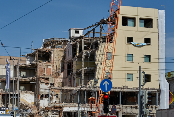 17.06.2019 - Hotel Königshof. Der Abriss geht weiter