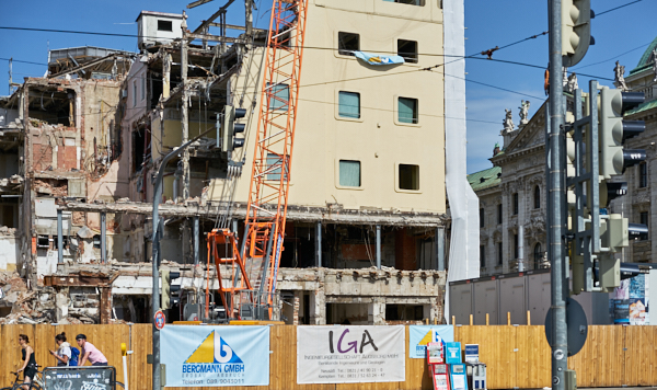 17.06.2019 - Hotel Königshof. Der Abriss geht weiter