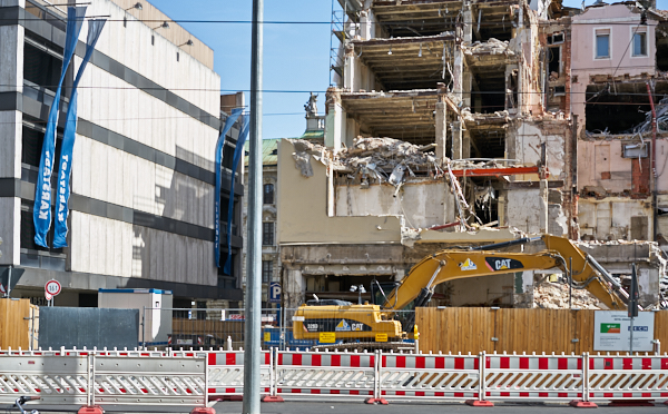 17.06.2019 - Hotel Königshof. Der Abriss geht weiter
