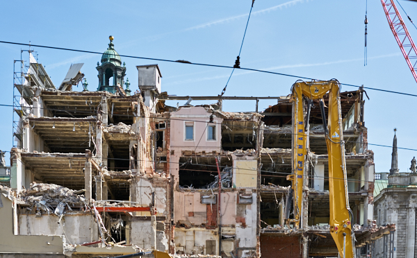 17.06.2019 - Hotel Königshof. Der Abriss geht weiter