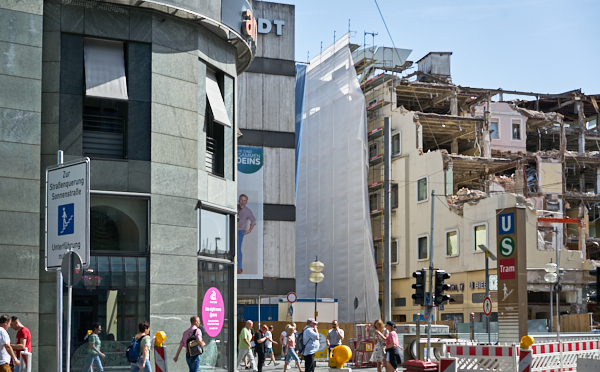 17.06.2019 - Hotel Königshof. Der Abriss geht weiter