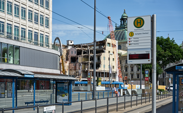 17.06.2019 - Hotel Königshof. Der Abriss geht weiter