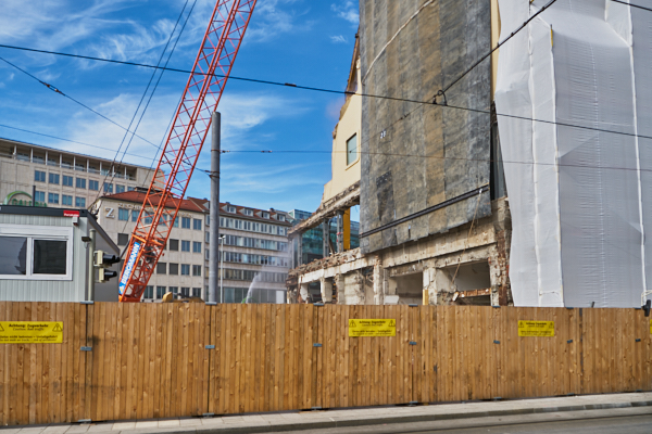 18.06.2019 - Abriss des Hotels Königshof in München.