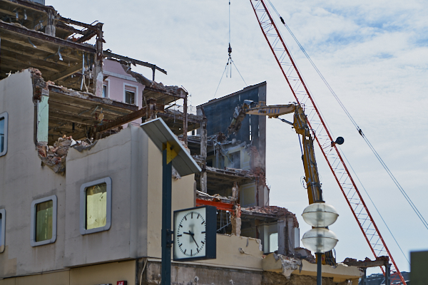 18.06.2019 - Abriss des Hotels Königshof in München.