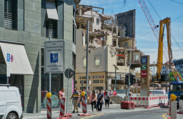 19.06.2019 - Abriss Hotel Königshof in München