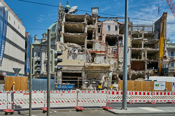 19.06.2019 - Abriss Hotel Königshof in München