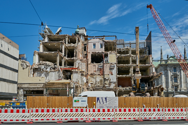 19.06.2019 - Abriss Hotel Königshof in München