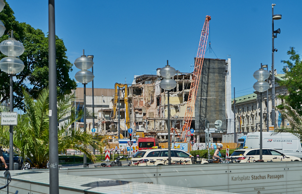 19.06.2019 - Abriss Hotel Königshof in München
