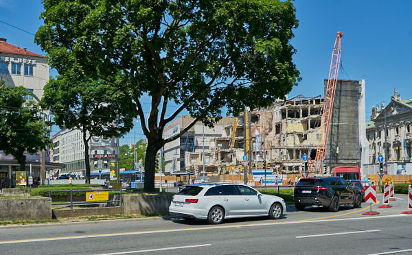 19.06.2019 - Abriss Hotel Königshof in München