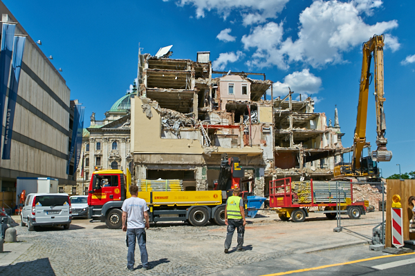 19.06.2019 - Abriss Hotel Königshof in München