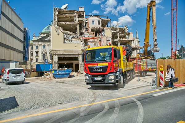 19.06.2019 - Abriss Hotel Königshof in München