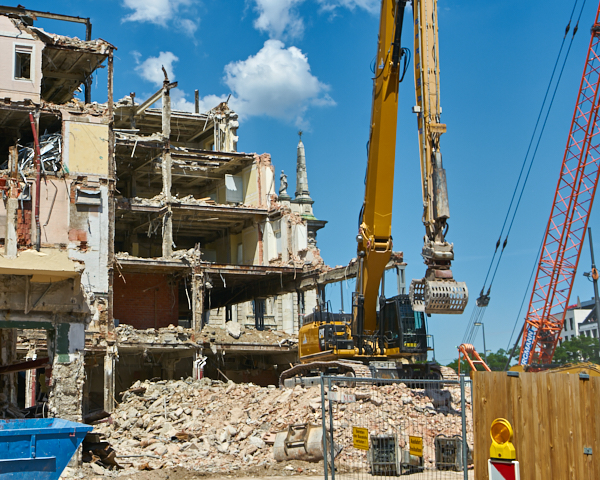 19.06.2019 - Abriss Hotel Königshof in München