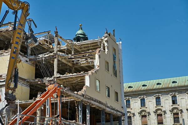 19.06.2019 - Abriss Hotel Königshof in München