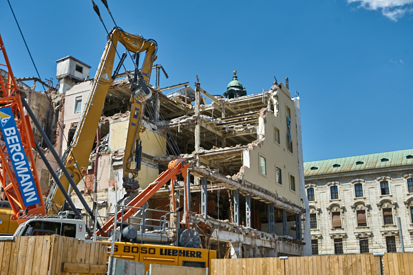 19.06.2019 - Abriss Hotel Königshof in München