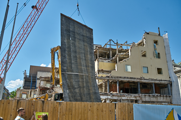 19.06.2019 - Abriss Hotel Königshof in München