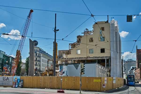 19.06.2019 - Abriss Hotel Königshof in München