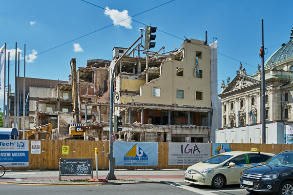 19.06.2019 - Abriss Hotel Königshof in München