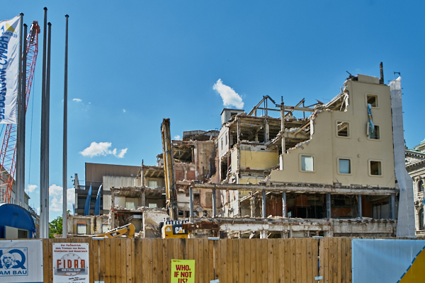 19.06.2019 - Abriss Hotel Königshof in München
