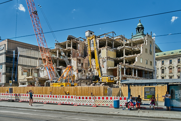 19.06.2019 - Abriss Hotel Königshof in München