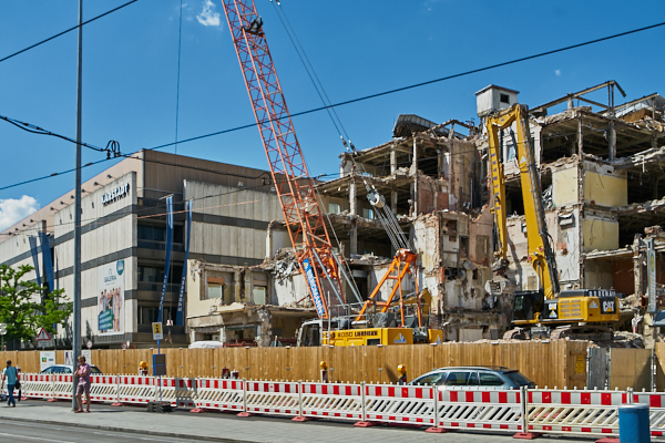 19.06.2019 - Abriss Hotel Königshof in München